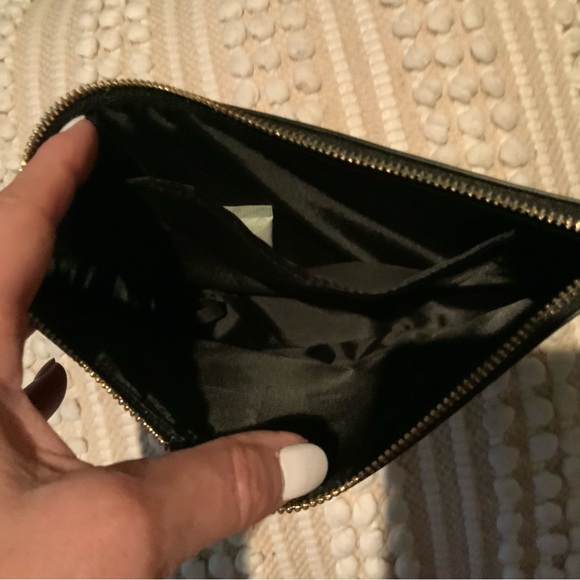 Dolce & Gabbana Black Cosmetic Bag - Picture 6 of 13